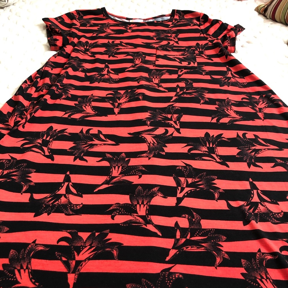 LulaRoe Carly M
